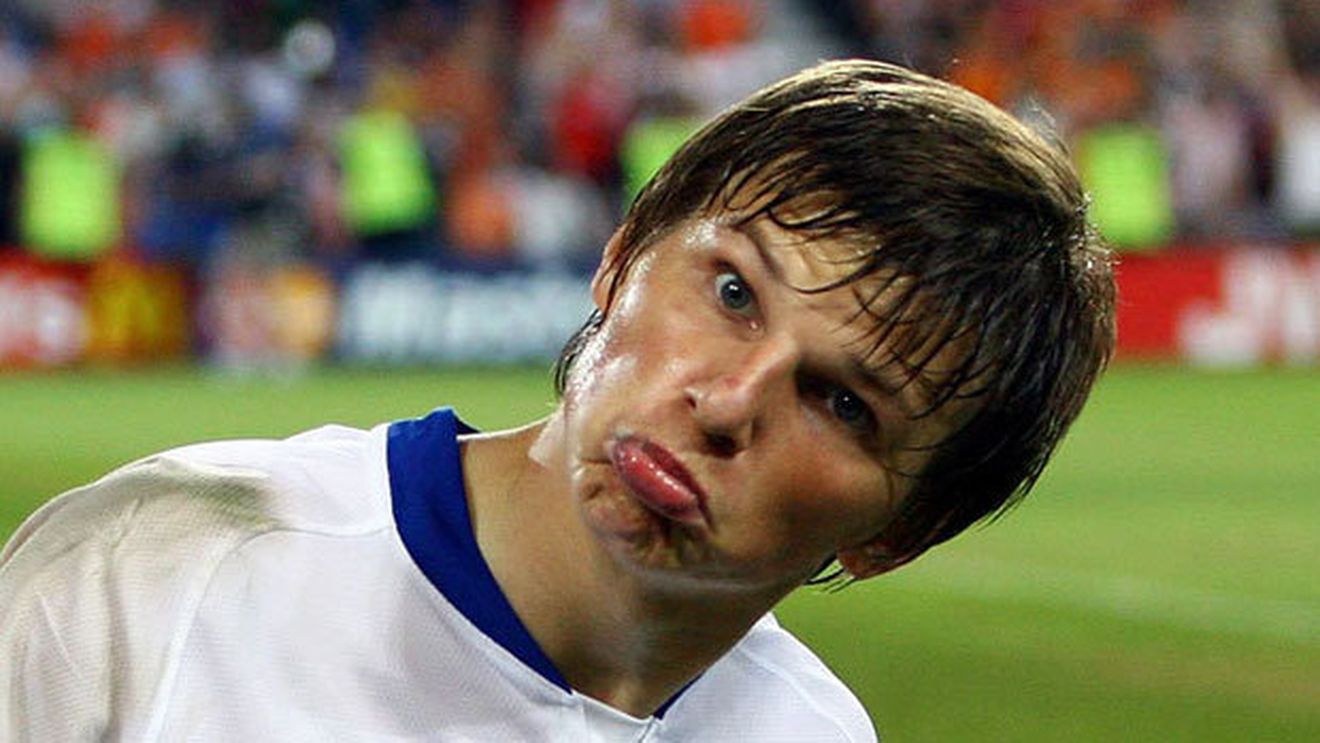 VIDEO Arshavin și-a pierdut mințile!** Cum și-a călcat în picioare un coechipier, celebrând marcarea unui gol