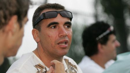 "Îi dau lui Coman 300.000 de euro pe an ca să vină la Pitești"