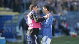 Costea II: „Vreau să joc alături de fratele meu"