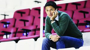 Răzvan Lucescu, în tribune la Inter Curtea de Argeș - Dinamo!**
