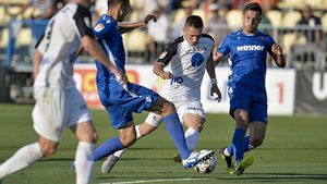 INTERVIU cu "lupul" din Mediaș. Cum a trăit Mihai Velisar golul spectaculos de la Voluntari, cât de dificilă a fost trecerea de la Liga 3 la Liga 1 și o părere despre regula U21: "La vârsta asta nu mai ești junior"