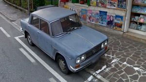 Misterul mașinii care a fost parcată timp de 47 de ani pe același loc și nemișcată în toată această perioadă