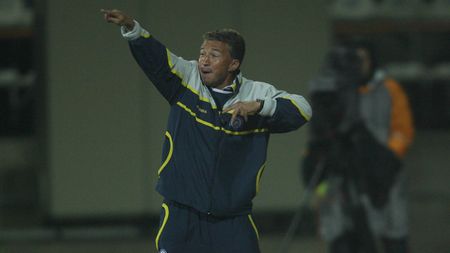 Petrescu: „ Vrem să jucăm în Cupa UEFA"