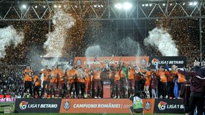 De ce avem nevoie de "Bursucul" Dan Petrescu. "S-a maimuțărit, a amenințat că pleacă din țară". Caramavrov scrie despre omul care dă valoare unui campionat modest 