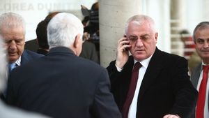El poate fi urmașul lui Dragomir!** Soluția pentru care Becali ar băga mâna în foc