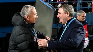 Cum l-a felicitat Dan Petrescu pe Gică Hagi pentru triumful din Superliga și ce spune despre șansele Farului în preliminariile UEFA Champions League: „Îl cunosc foarte bine, nu se va face de râs!”