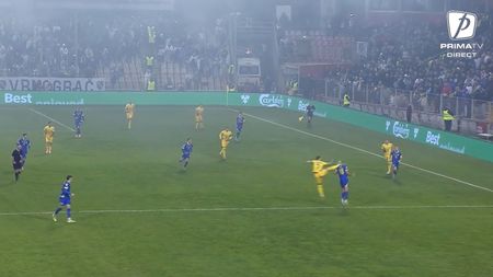 Șocant! Denis Drăguș a luat cartonaș roșu în Bosnia - România după o intrare criminală la doar un minut de la intrarea pe teren