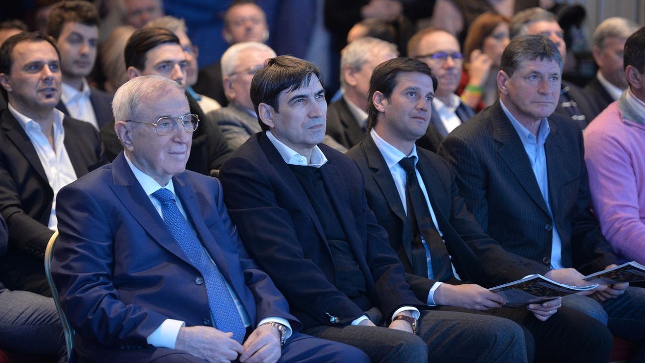 Victor Pițurcă l-a sunat pe Cristi Chivu și nu l-a menajat după ce a fost prezentat ca antrenor la Parma: „E rău de tot!”