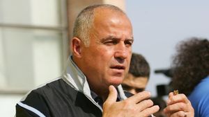 "Galata este de bătut"