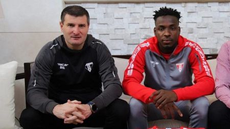 Balint a cerut transferuri! Acum, la UTA, îi are pe Otele și Roger jr la antrenamente
