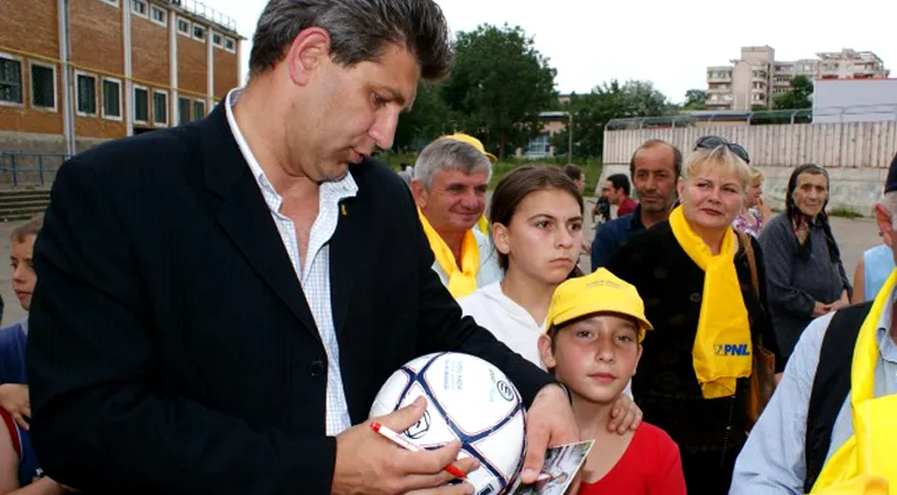 Primăria refuză să sprijine fotbalul din Hunedoara!