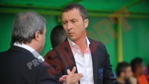 "Am tremurat mult!"** Ce l-a nemulțumit pe Stoichiță și cum a 'câștigat' jumătate de echipă pentru meciul care îl readuce în luptă