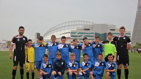O academie românească de fotbal va avea propria bază sportivă, la Londra. Copiii de la "AVA Football Academy London", campioni la Doha. Surpriza oferită de marele Xavi