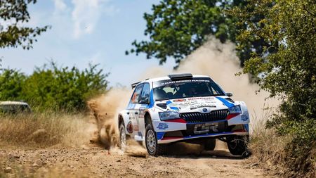 ADVERTORIAL. Trofeul Vulcanii Noroioși: motorsport pe macadam, între natură spectaculoasă și tradiții locale