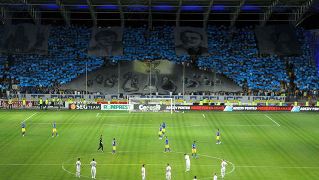 Încă un ABUZ făcut de LPF!** Clubul Petrolul, amendat deși galeria spune că avea aprobare pentru spectacolul de la meciul cu Rapid