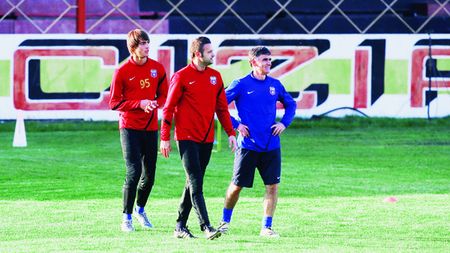 Trei puncte la care Ilie Stan este imbatabil!** Antrenorul i-a cucerit pe steliști: "Suntem mai uniți ca niciodată"