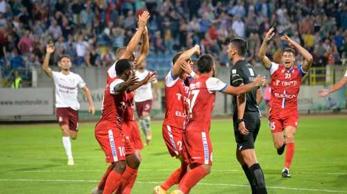 „Hoții, hoții!” Faza la care FC Botoșani a cerut penalty și cartonaș roșu în meciul cu Rapid, iar suporterii „au luat foc” | VIDEO