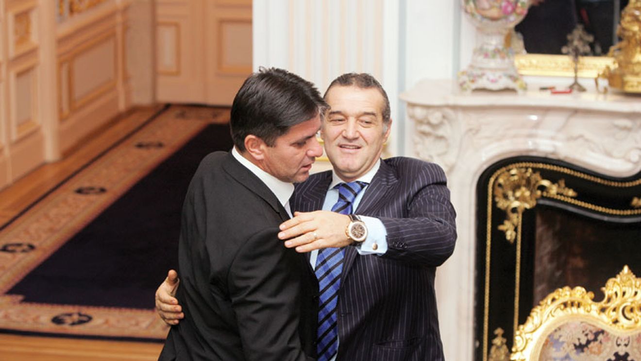 "Dorinel mai are 4 meciuri să-mi arate că e antrenor!Regret că l-am demis pe Lăcă!"