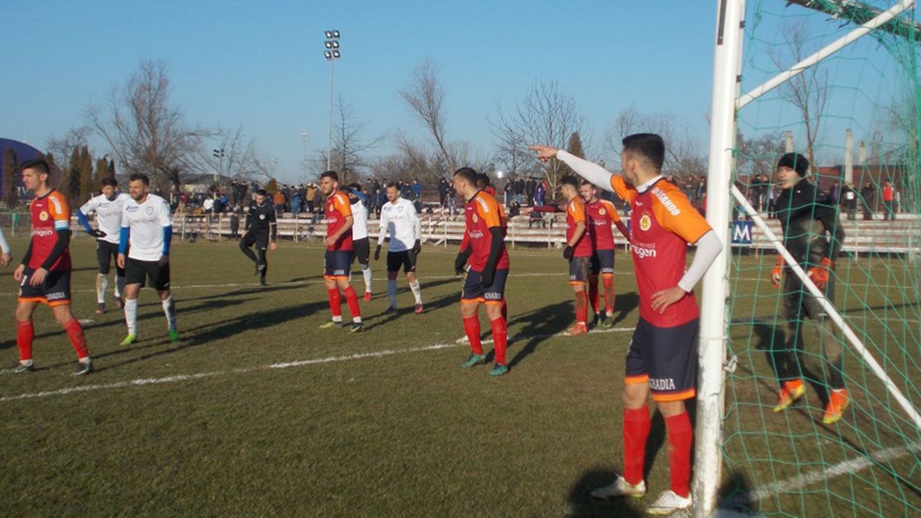 ACS Poli a făcut scor în amicalul cu Ripensia. Alb-violeții vor semna cu un fost stelist și un georgian, însă Ionuț Popa mai vrea achiziții