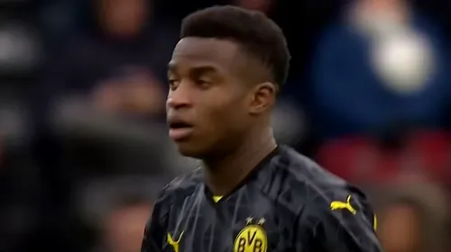 Noua senzație Youssoufa Moukoko se pregătește intens pentru a face față debutului în Bundesliga, pentru Borussia Dortmund, la doar o zi după ce împlinește 16 ani!