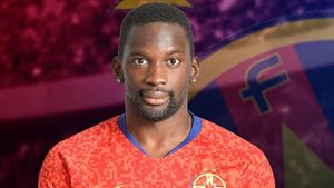 Discursul lui Tsoumou, după un debut excelent la FCSB! Cum vrea să-l impresioneze pe Becali și ce spune despre concurența cu Hora și Gnohere