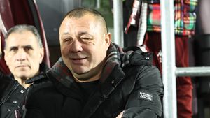 Cu cine s-a cuplat capriciosul Sabin Ilie, după despărțirea de vulcanica Leta! E sora unui fost coleg de la Steaua