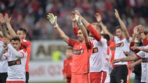Dinamo - Anji 0-1. "Câinii" au pierdut cu un gol marcat pe final. A fost ultimul amical pentru jucătorii lui Cosmin Contra