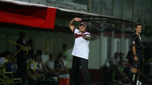 Vor să-l demită pe Hizo!