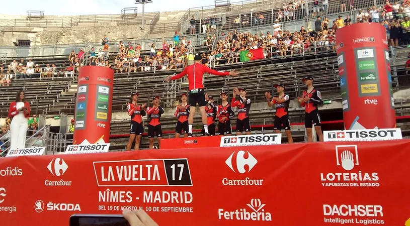 Rohan Dennis, primul lider al Turului Spaniei. Chris Froome s-a poziționat bine după contratimpul pe echipe de la Nimes