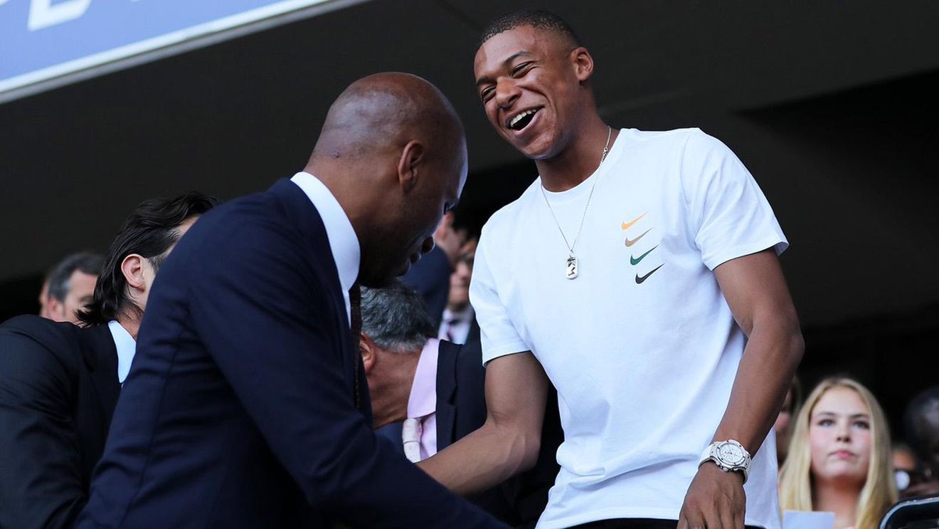 Bombazo la Madrid! Real îi dă lovitura de grație PSG-ului. Neymar e ca și plecat, Zidane trage de Mbappe să vină pe "Bernabeu": "Țin legătura în permanență!"