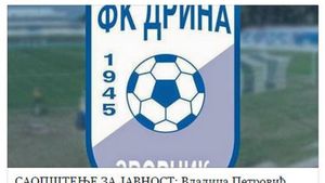 Un antrenor a aflat că a fost demis printr-o postare de pe contul de Facebook al clubului. Reacția acestuia a fost spectaculoasă :)