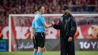 Vincent Kompany, făcut praf pentru discursul avut imediat după ce Bayern a fost eliminată din Liga Campionilor: „S-a uitat la alt meci, l-a dereglat outfitul!”