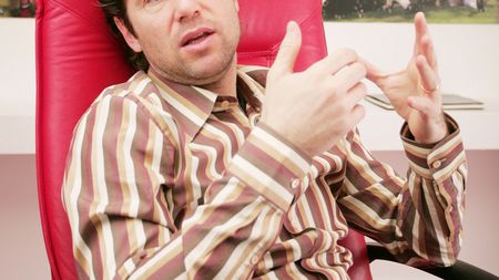 Răducioiu, cu „șapcă roșie"