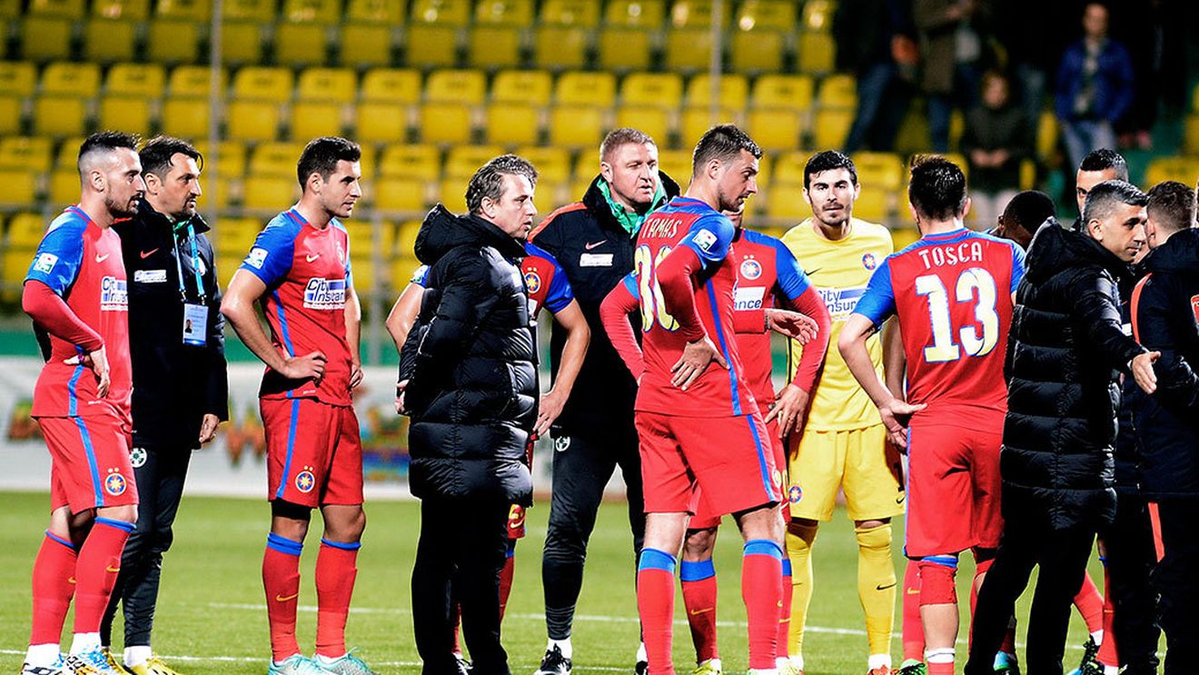 "Avem o problemă și trebuie să o rezolvăm cât mai repede!" Discuție "dură" a lui Reghe cu jucătorii Stelei, înainte de Dinamo