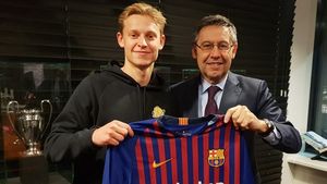 Frenkie de Jong, convins cu o promisiune specială. Trei jucători, OUT pentru a-i face loc în echipă: starul Barcelonei care are mari probleme