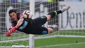 Andrei Vlad, sfaturi de la un fost portar al Stelei: „Nu are cum să nu reușească”. Ce îi lipsește tânărului de la FCSB