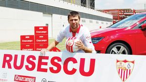 Mucha suerte, Pufulete! Reportaj exclusiv: culisele prezentării lui Rusescu la Sevilla