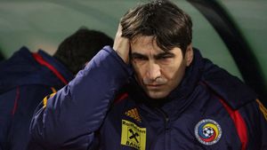 Pițurcă, chemat să dea explicații!** Refuzul de a veni în fața Comitetului Executiv îl poate costa postul: "Ar trebui să discutăm viitorul imediat al colaborării!"