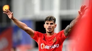 Florinel Coman i-a cucerit în doar câteva zile. Cum s-a integrat fostul star al lui Gigi Becali la Al-Gharafa