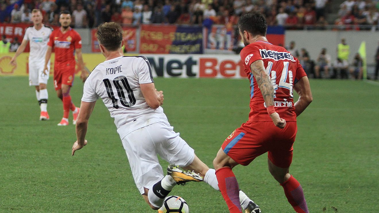 "Mă tot întreb ce mi-a plăcut la el! Am avut o revelație..." Meciul cu Plzen a "umplut paharul". Jucătorul criticat dur