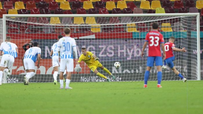 FCSB - Universitatea Craiova 1-0, în etapa 12 din Superliga. Campioana se impune din penalty!