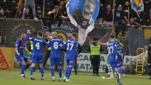 Ministrul Eduard Novak detonează bomba anului și anunță că sprijină promovarea CSA Steaua în Liga 1: „Noi sprijinim schimbarea legii! Vom da avizul din partea MTS”