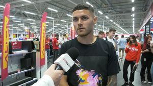 Alex Ioniță, detalii noi după scandalul de la Târgu Jiu: „Am fost provocați!”. Ce spune atacantul Rapidului despre decizia FRF de a-l suspenda pe Cristi Săpunaru pentru un singur meci | VIDEO EXCLUSIV