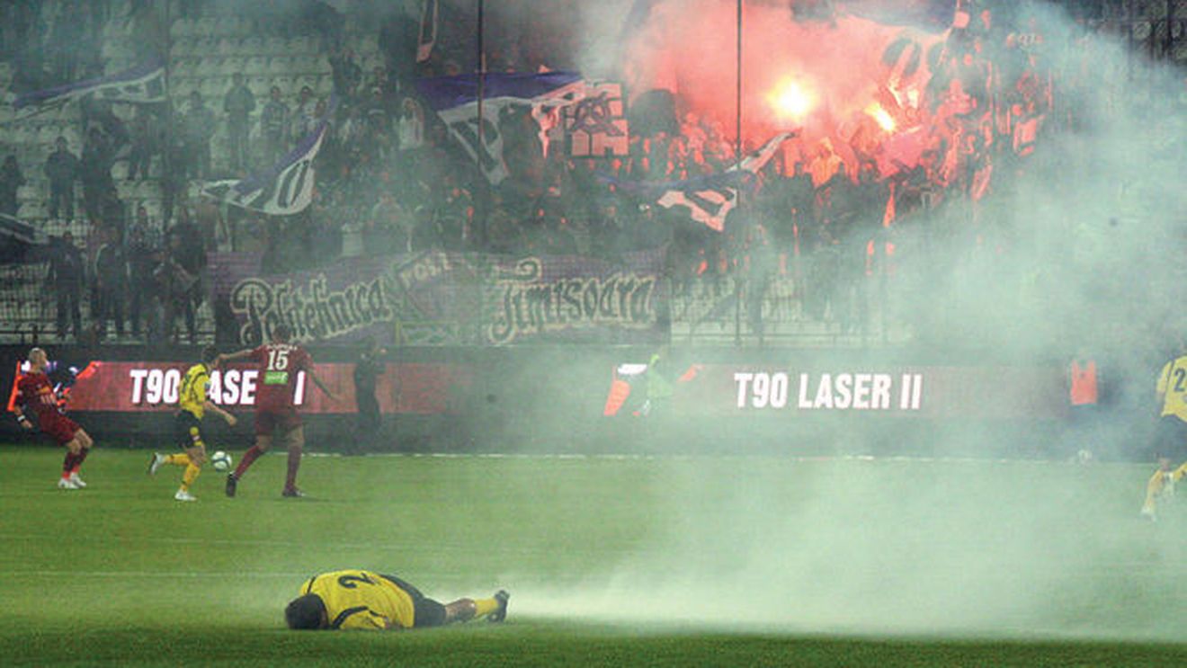 "Cerem continuarea anchetei pentru a fi descoperit criminalul** din tribunele stadionului CFR-ului!"