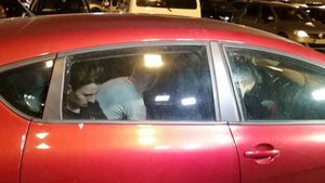 Petrecăreții de la tineret au revenit în țară. Dinamo anunță sancțiuni. Ionel Dănciulescu: "Este o pată pe obrazul clubului!"