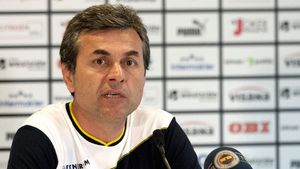 "Am analizat foarte bine adversara, are un lot schimbător!"** Prima reacție a antrenorului lui Fenerbahce după ce a aflat că va juca împotriva Vasluiului