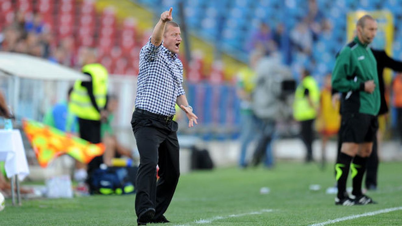 Dorinel 'arde' să vină la Dinamo și trece peste faptul că Bonetti încă nu a fost demis:** "Primul pas ar fi să apropii fanii"