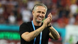 Laurențiu Reghecampf, lăudat în direct la ProSport Live! Care este atuul antrenorului de la Universitatea Craiova: „Lucrul ăsta arată o liniște la echipă!” | VIDEO EXCLUSIV