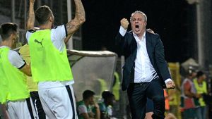 Pedeapsa lui Șumudică, redusă de la 6 la 2 luni: sancțiunea intră în vigoare începând cu sezonul 2016-2017! Reacția antrenorului