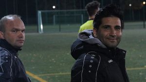 Antrenor român de juniori în Germania: „Nu se pot juca meciuri de fotbal, e nevoie de test Covid și când mă duc la frizerie" | EXCLUSIV